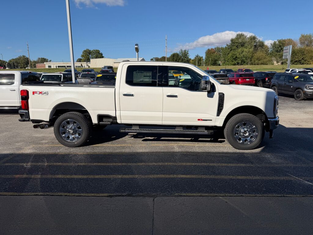 New 2027 Ford F-250 Super Duty Lariat Crew Cab