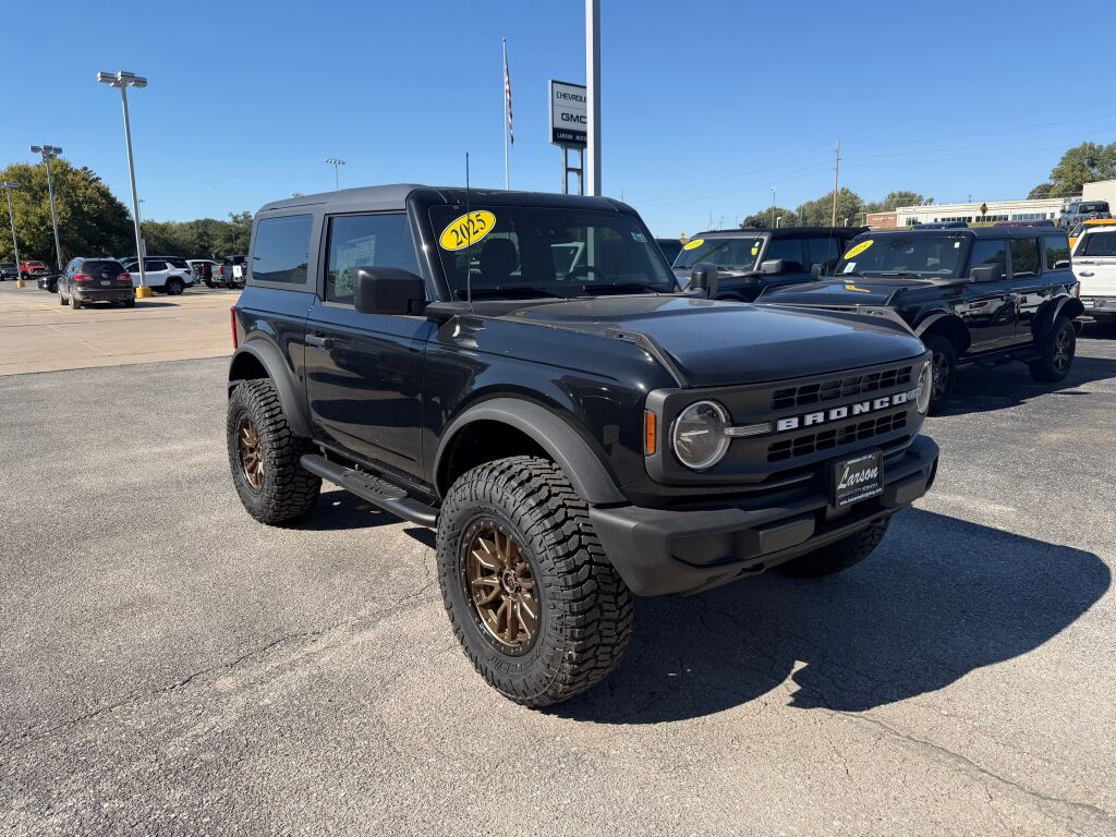 New 2025 Ford Bronco Base SUV