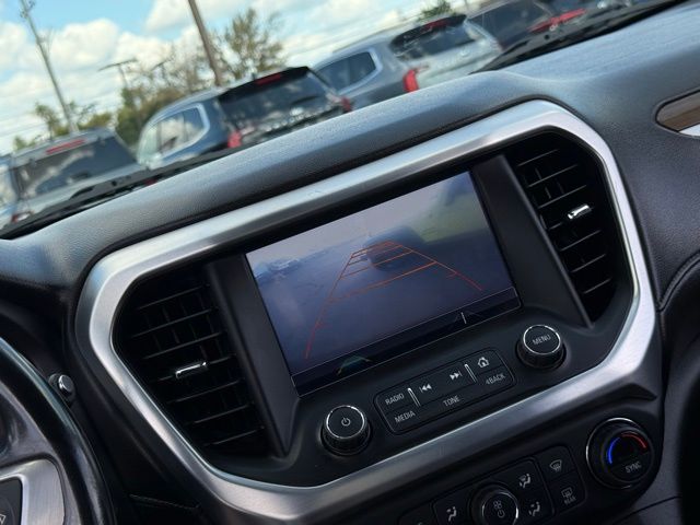 2017 Gmc Acadia SLE photo 4