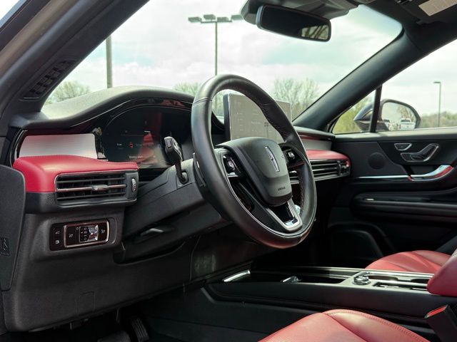 2025 Lincoln Corsair Grand Touring - Photo 15
