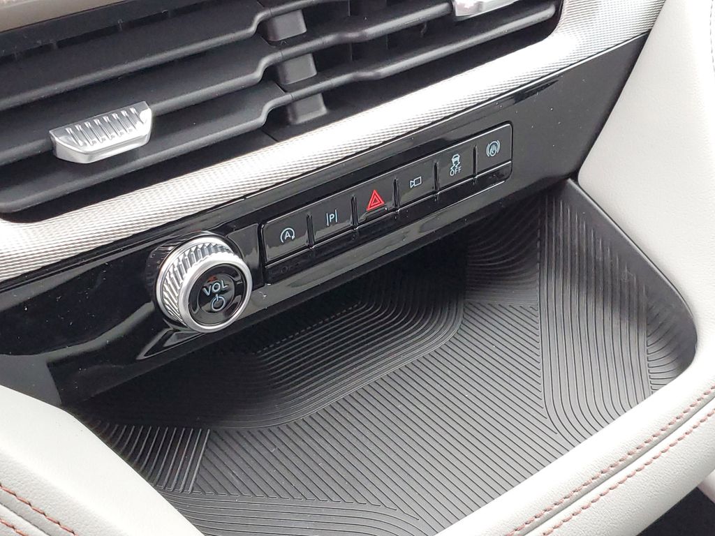 2026 Ford Explorer Active - Photo 19