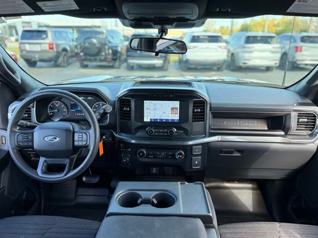 2022 Ford F-150 XL photo 3