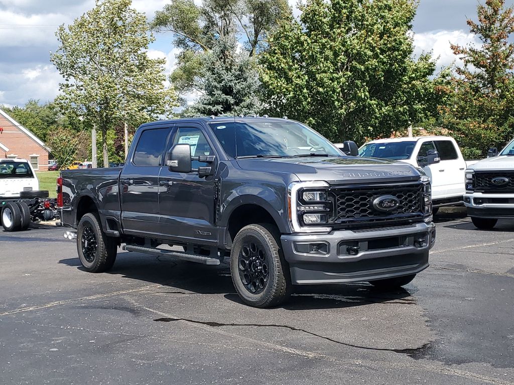 2026 Ford F-250 photo 3