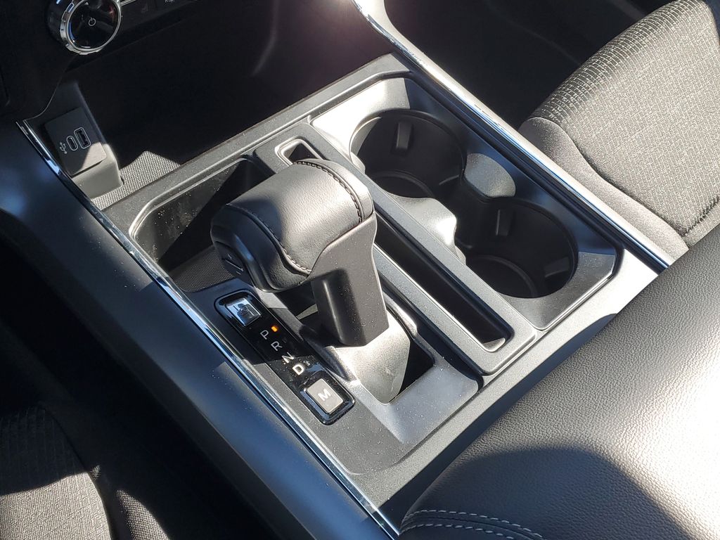 2025 Ford F-150 XLT - Photo 18