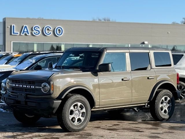 2025 Ford Bronco SUV 