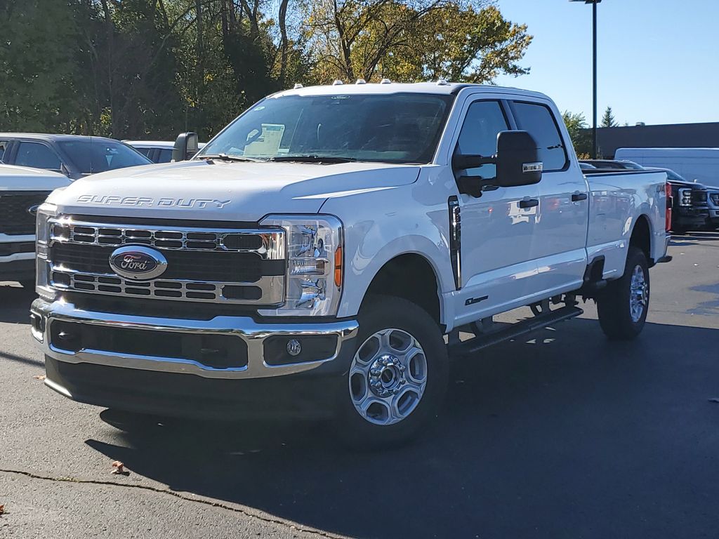 2026 Ford F-350 Super Duty XLT's photo