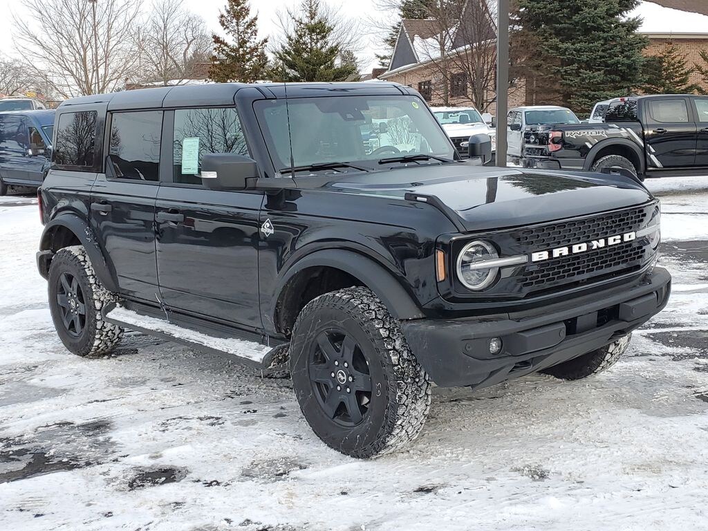 New 2025 Ford Bronco Outer Banks SUV