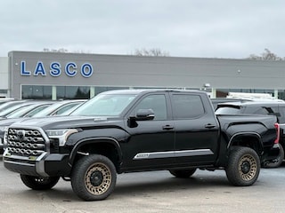 2025 Toyota Tundra Platinum CREW CAB SHORT BED TRUCK