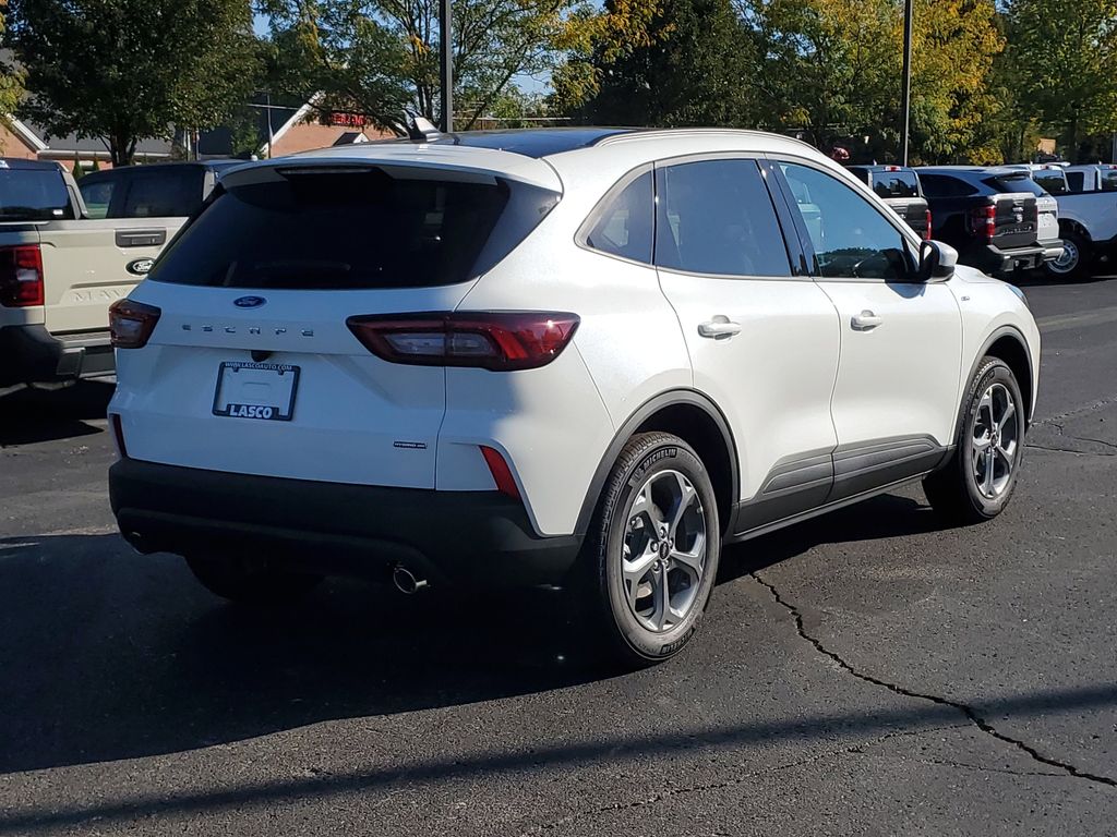 2026 Ford Escape ST-Line Select photo 4