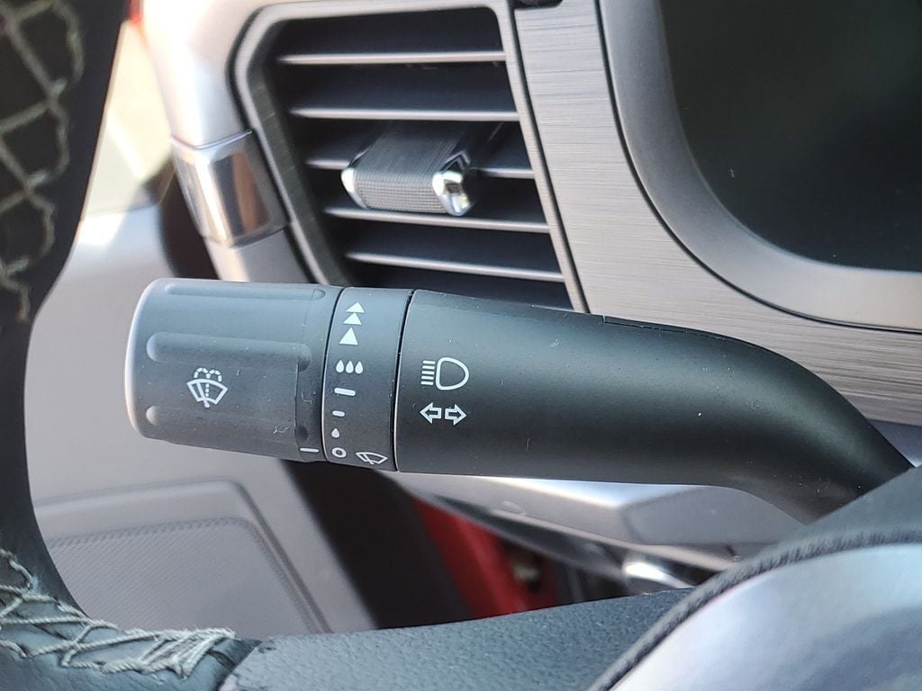 2025 Ford F-150 XLT - Photo 12