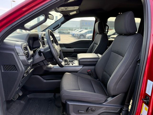 2025 Ford F-150 XLT - Photo 16
