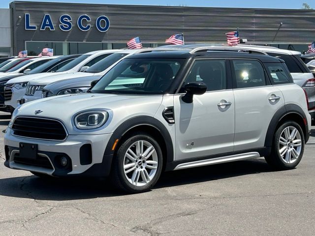2022 MINI Countryman Oxford Edition's photo