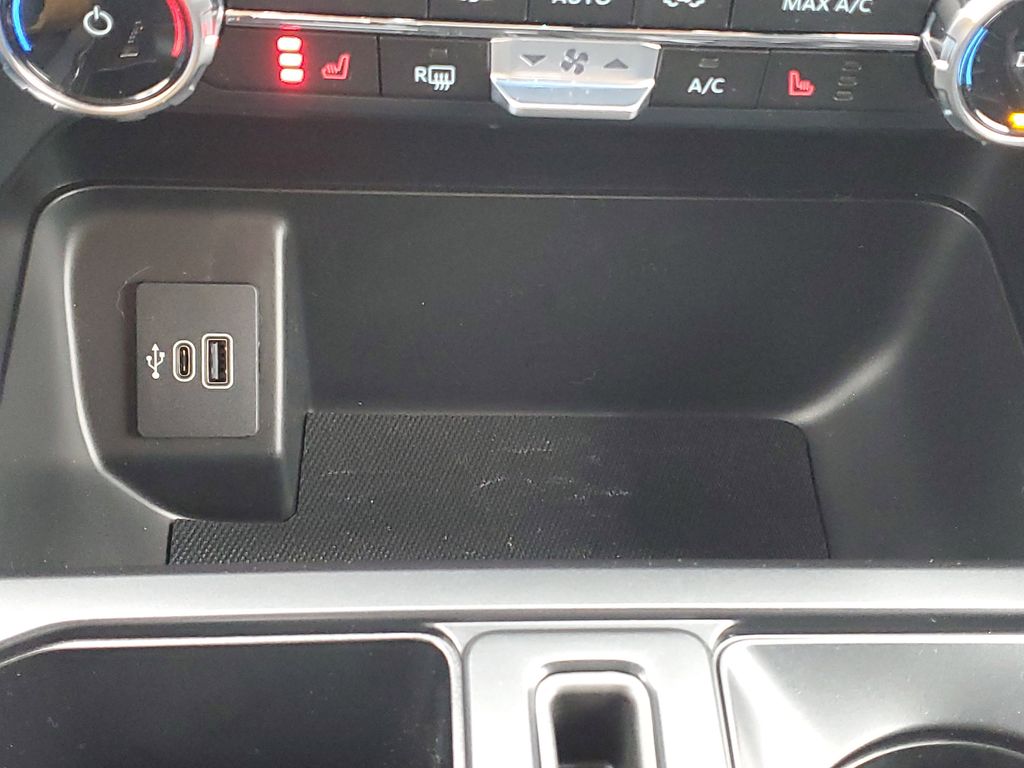 2025 Ford F-150 XLT - Photo 24