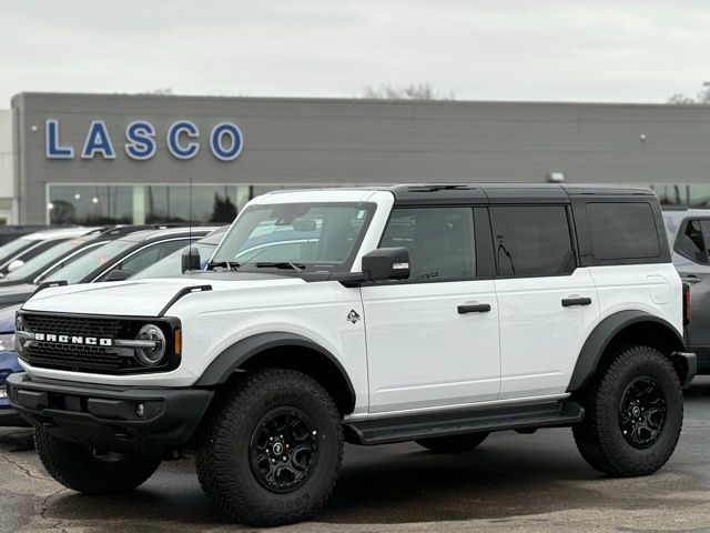 2025 Ford Bronco 4-Door Outer Banks's photo