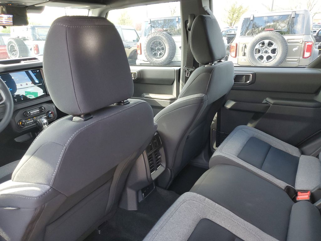 2025 Ford Bronco 4-Door Base - Photo 26