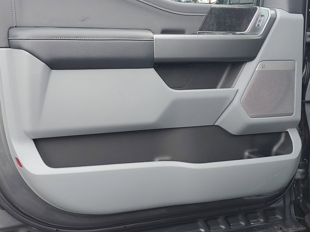 2026 Ford F-350 Super Duty XLT - Photo 23