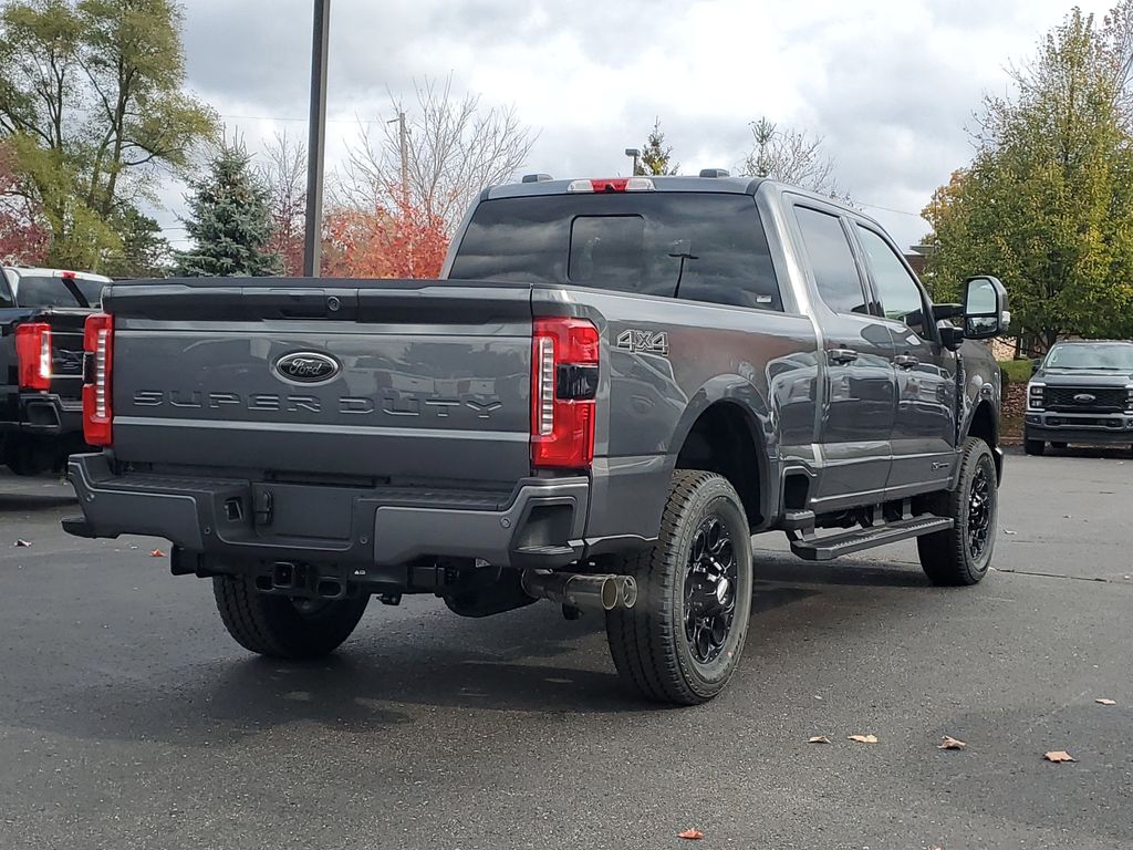 2026 Ford F-350 Super Duty XLT - Photo 4