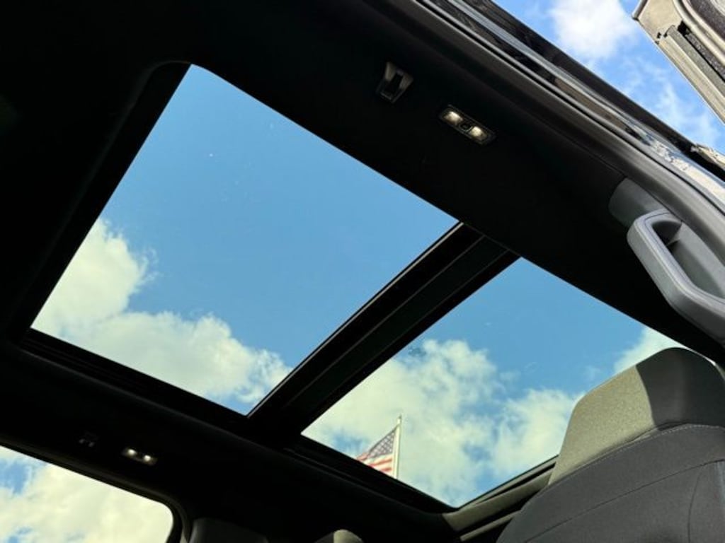 Certified 2022 Ford F-150 XLT CREW CAB SHORT BED TRUCK