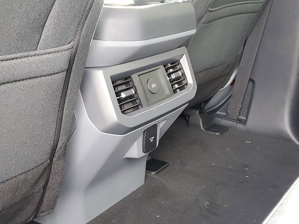 2026 Ford F-350 Super Duty XLT - Photo 28