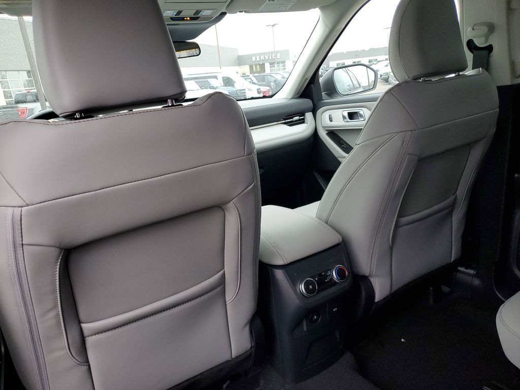 2026 Ford Explorer Active - Photo 28