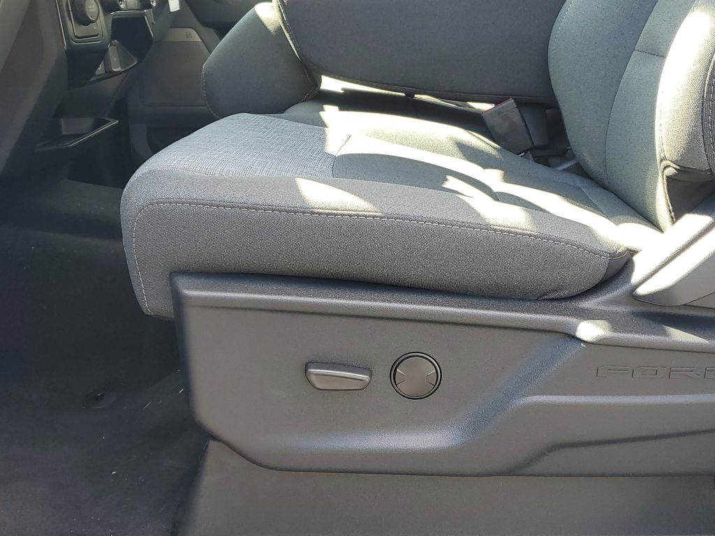 2026 Ford F-250 Super Duty XLT - Photo 8
