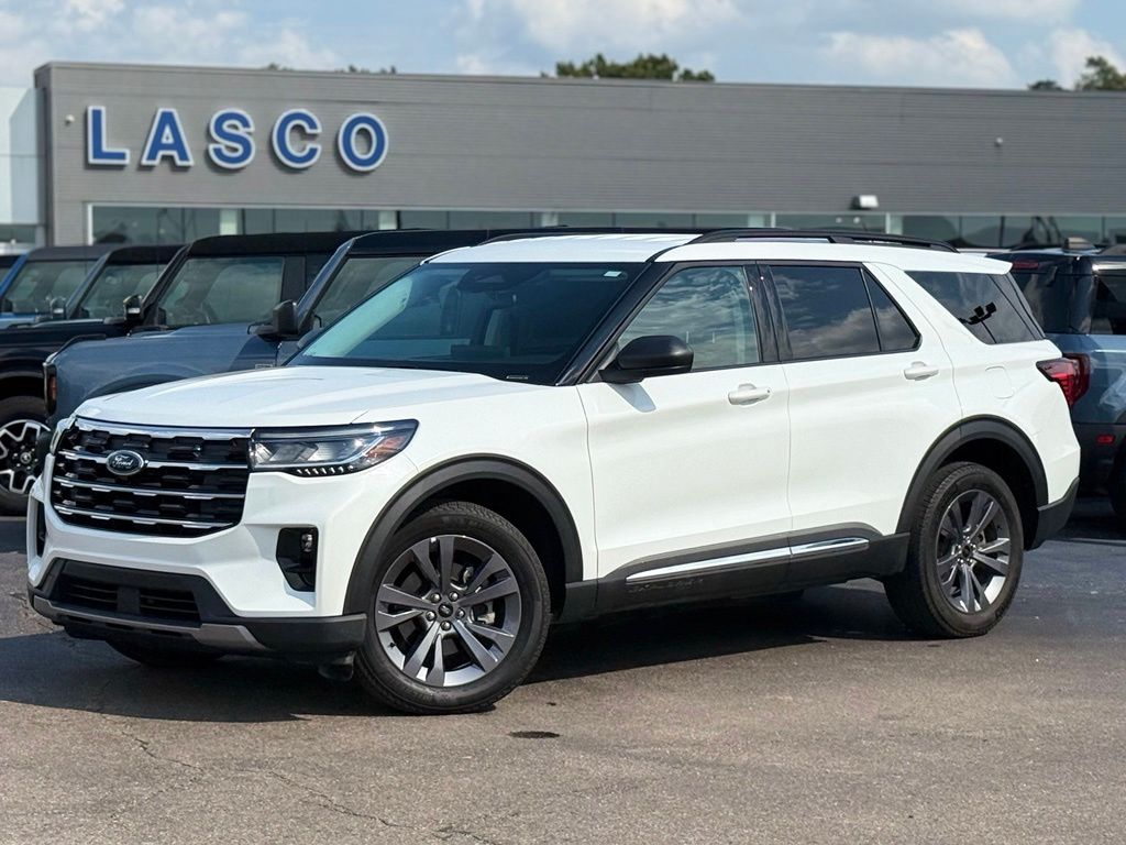 2025 Ford Explorer SUV 