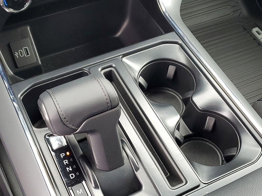 2025 Ford F-150 XLT - Photo 23