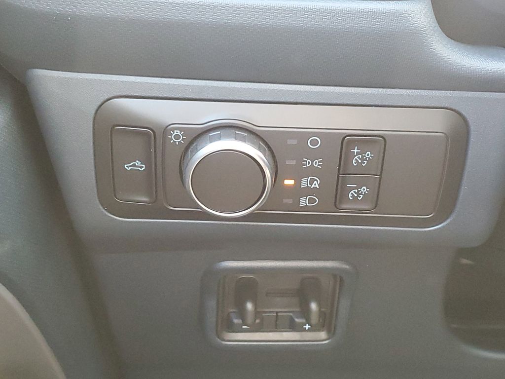 2025 Ford Maverick XLT - Photo 10