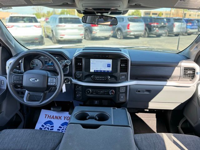 2023 Ford F-150 XLT photo 3