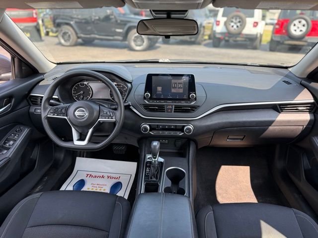 2022 Nissan Altima 2.5 SV photo 3