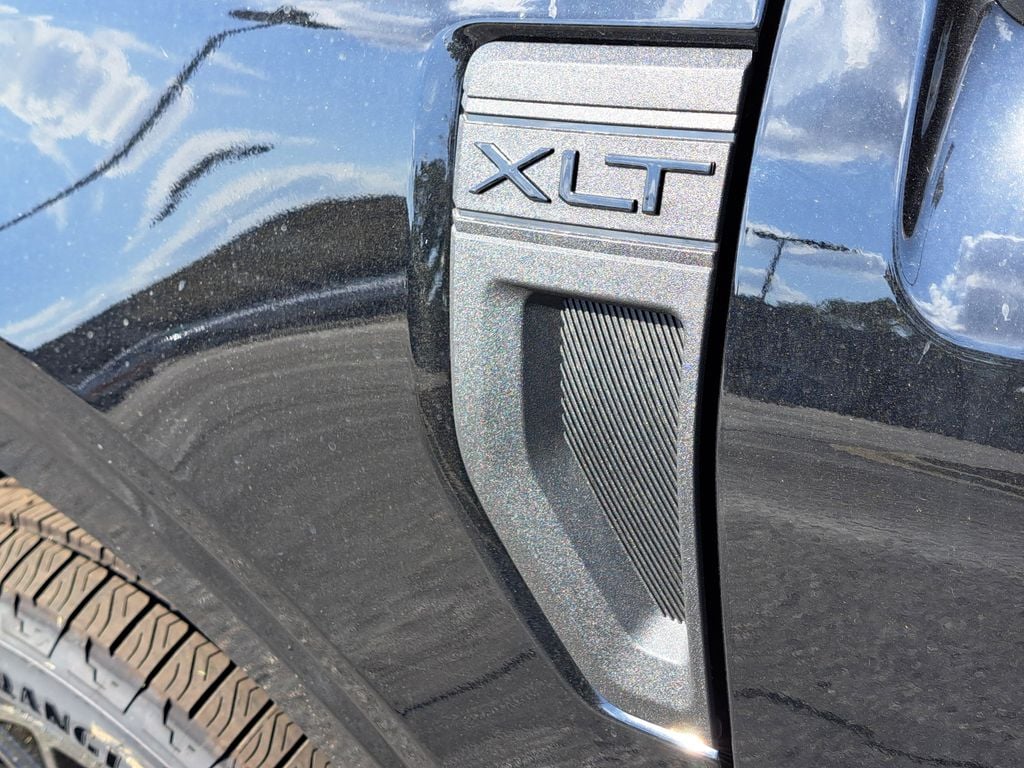 2025 Ford Maverick XLT - Photo 29