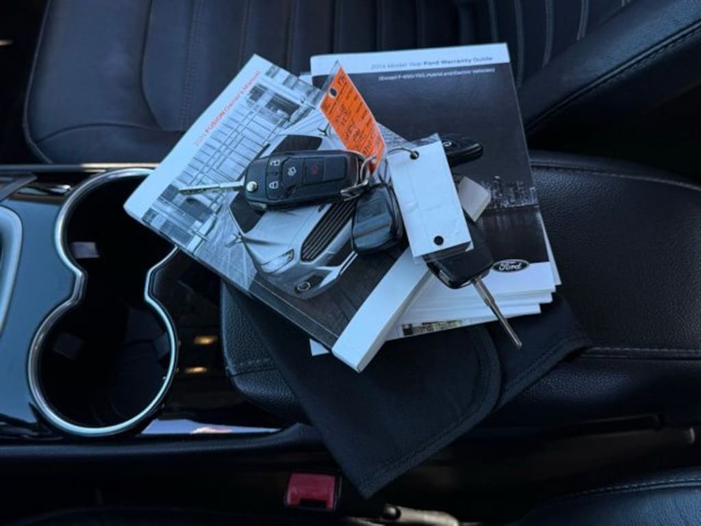 Used 2014 Ford Fusion SE Sedan