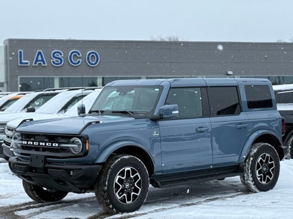 Certified 2025 Ford Bronco Outer Banks SUV