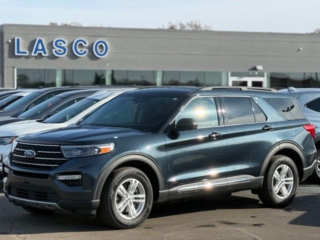 2023 Ford Explorer XLT's photo