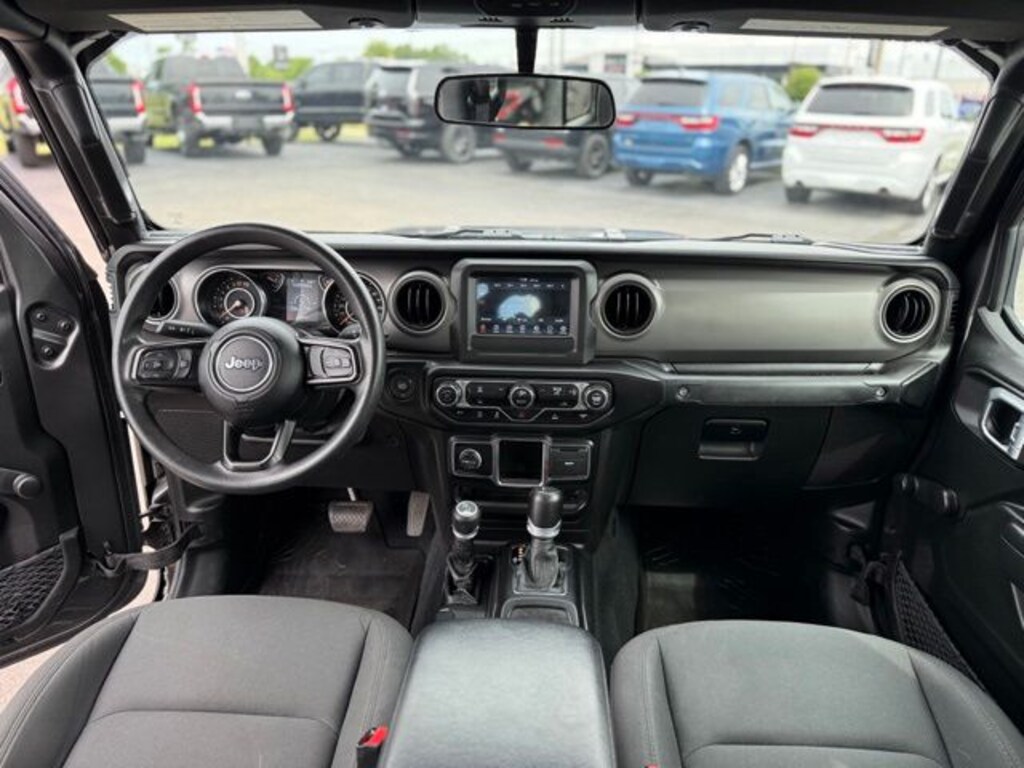 Used 2022 Jeep Gladiator Sport Truck