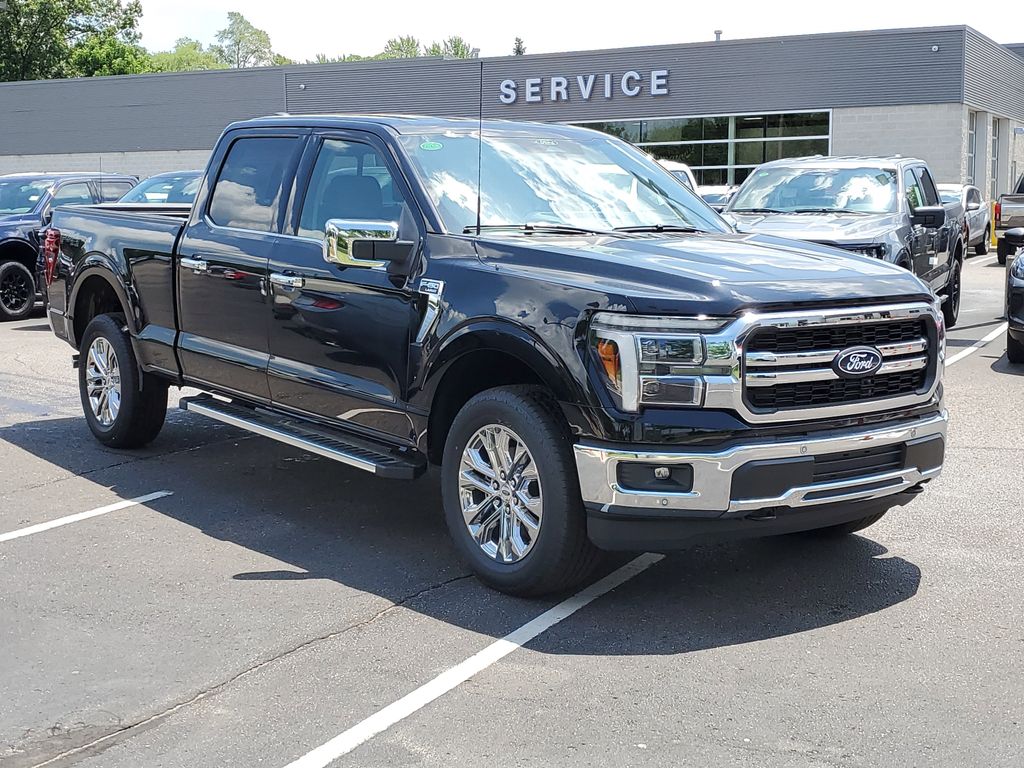 2025 Ford F-150 Lariat photo 2