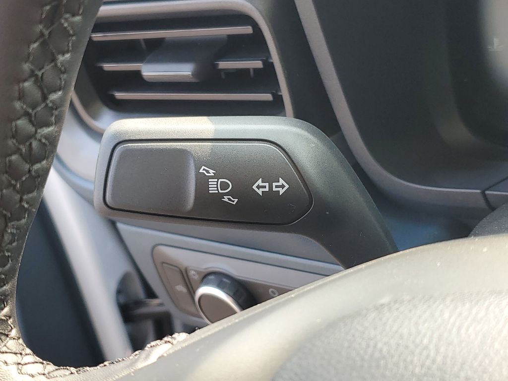 2025 Ford Maverick Lariat - Photo 12