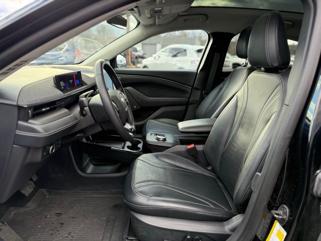 Used 2022 Ford Mustang Mach-E Premium AWD with VIN 3FMTK3SU2NMA56921 for sale in Fenton, MI