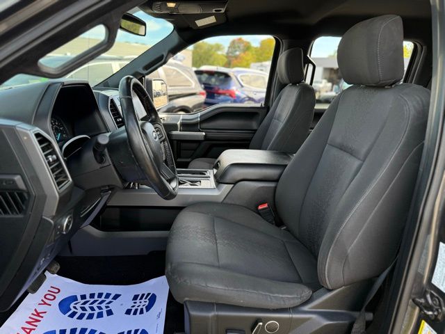 2018 Ford F-150 XLT photo 2
