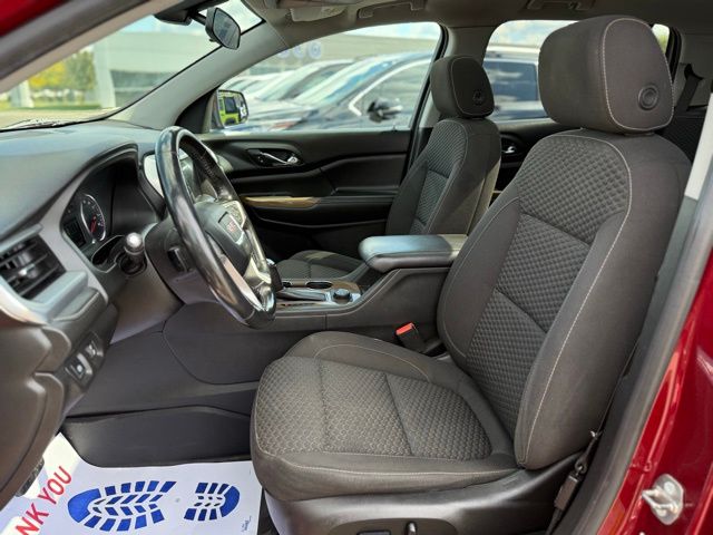 2017 Gmc Acadia SLE photo 2