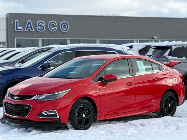 2016 Chevrolet Cruze LT's photo