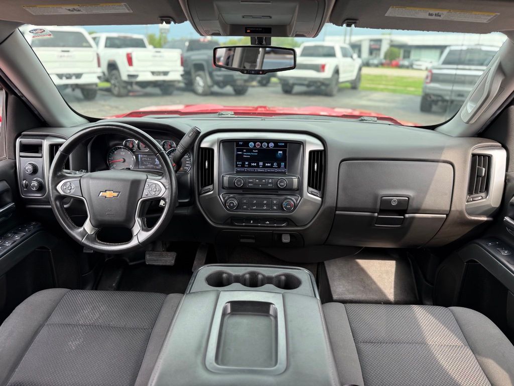 Used 2018 Chevrolet Silverado 1500 LT with VIN 1GCVKREC2JZ170445 for sale in Fenton, MI