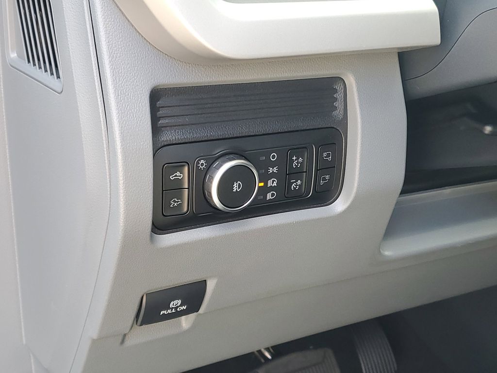 2026 Ford F-250 Super Duty XLT - Photo 10