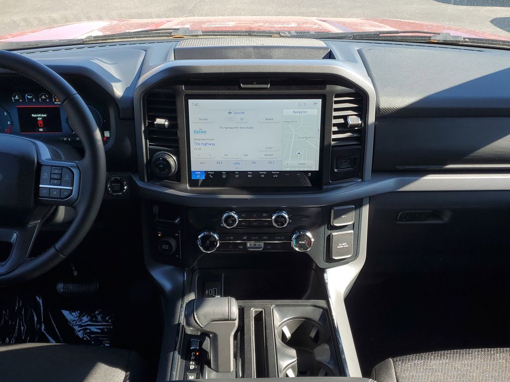 2025 Ford F-150 XLT - Photo 22
