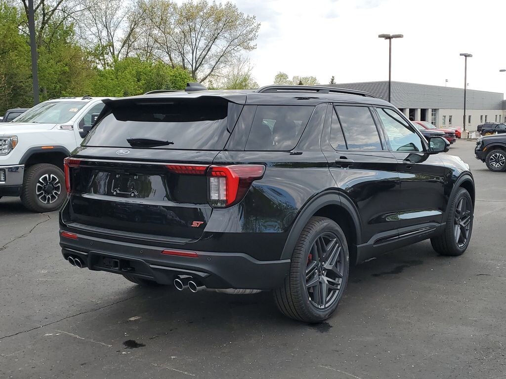 New 2026 Ford Explorer ST SUV