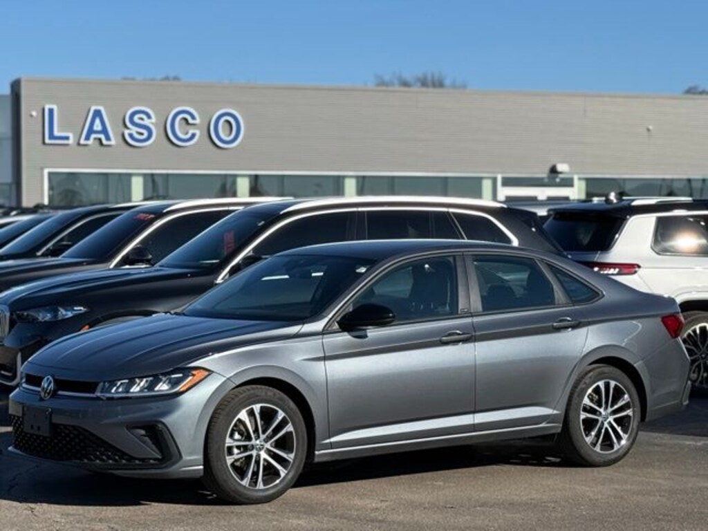 Certified 2025 Volkswagen Jetta 1.5T Sport Sedan