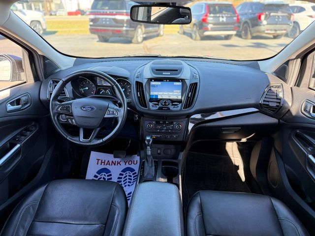 2017 Ford Escape Titanium photo 2