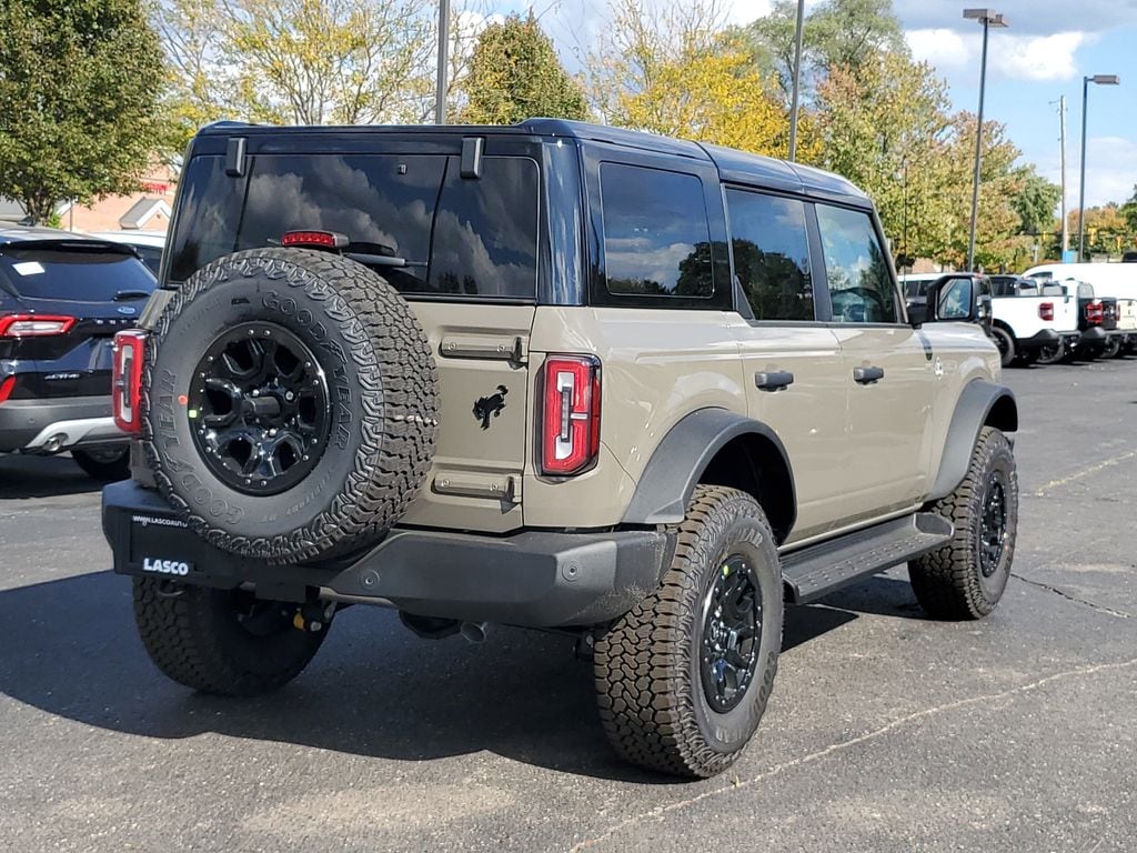 New 2025 Ford Bronco Outer Banks SUV