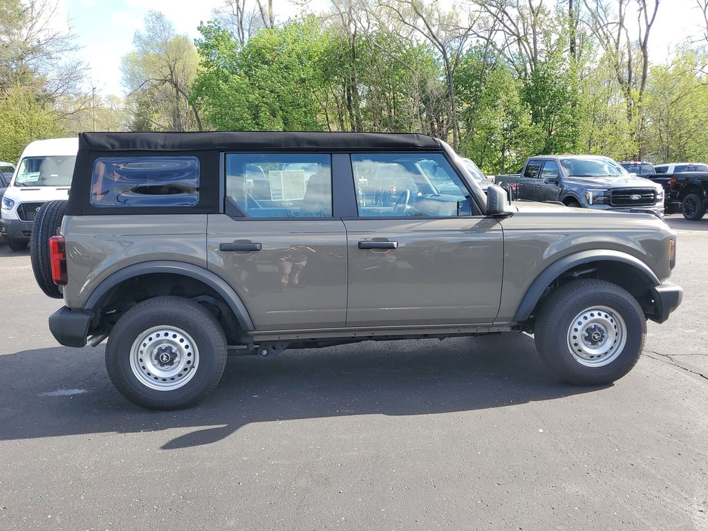 2025 Ford Bronco 4-Door Base - Photo 34