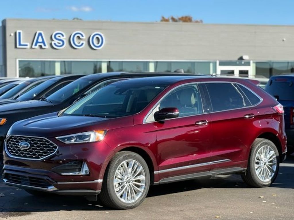 Used 2024 Ford Edge Titanium SUV